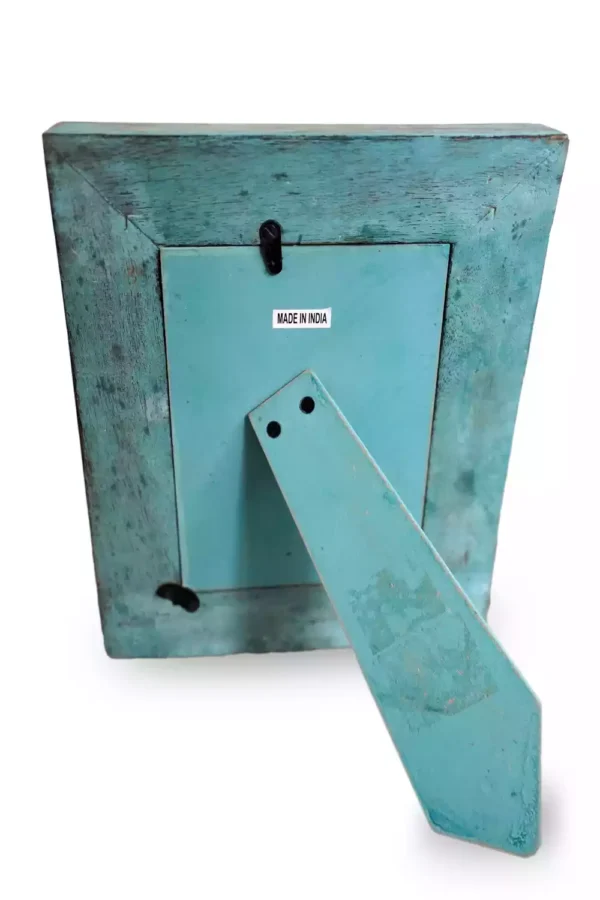 Smriti – wooden frame