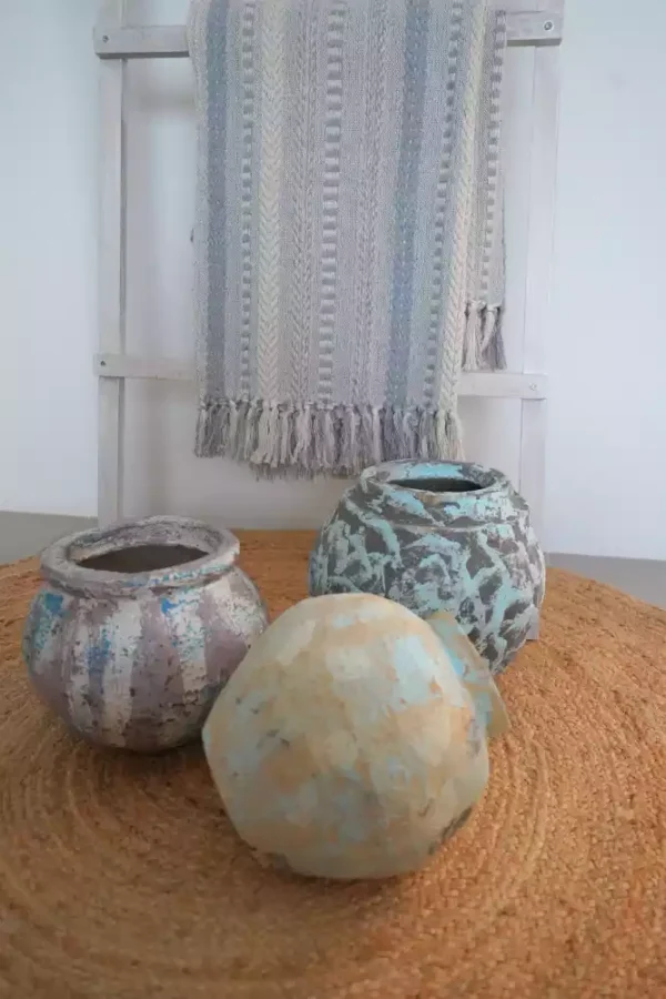 Eclat - Paper mache Vase